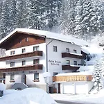 Haus Gruenstein ホームステイ ビーバーヴィアー