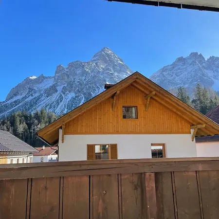 Haus Gruenstein * Biberwier